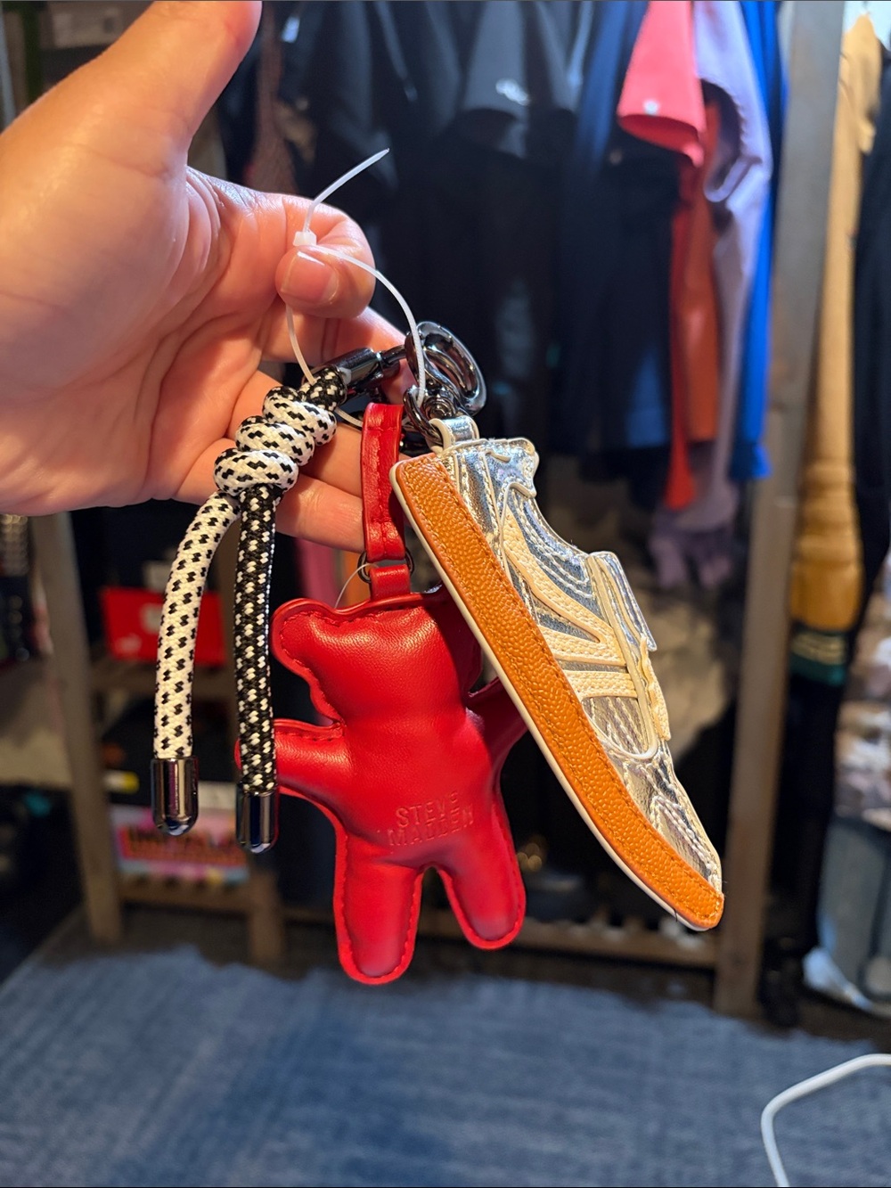 STEVEN MADDEN  Red Bear and Sneaker Keychain Set